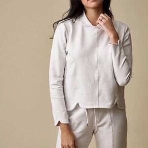 NWT A. Putnam Santosa Crew Debossed Cream Golf Tulip Pullover Sweatshirt XXL